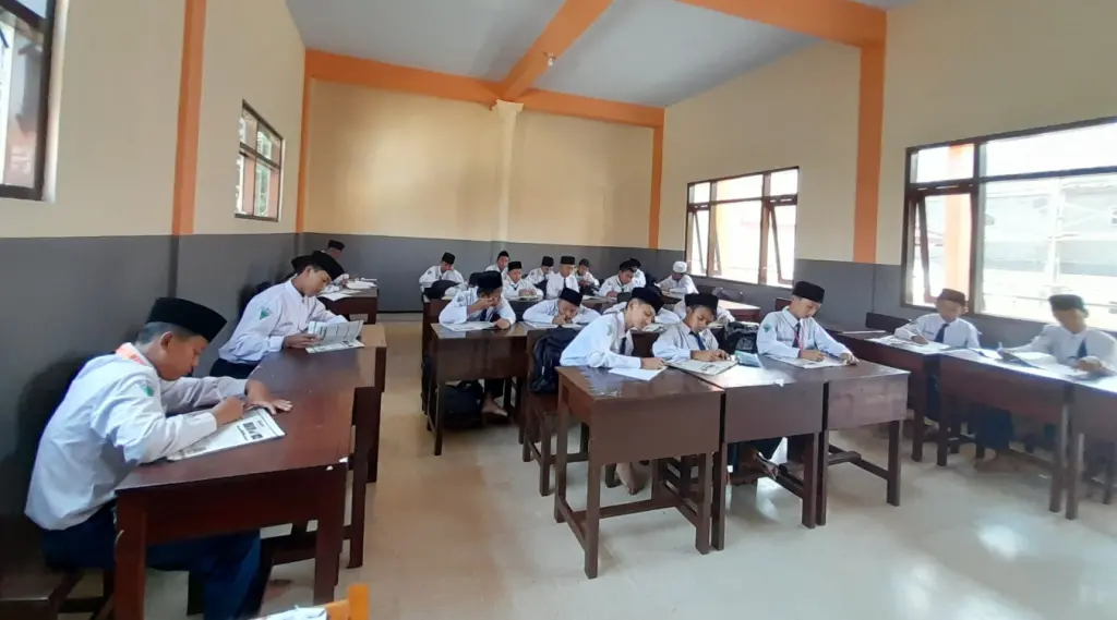 di MA Plus Ma'hadul Muta'allimin