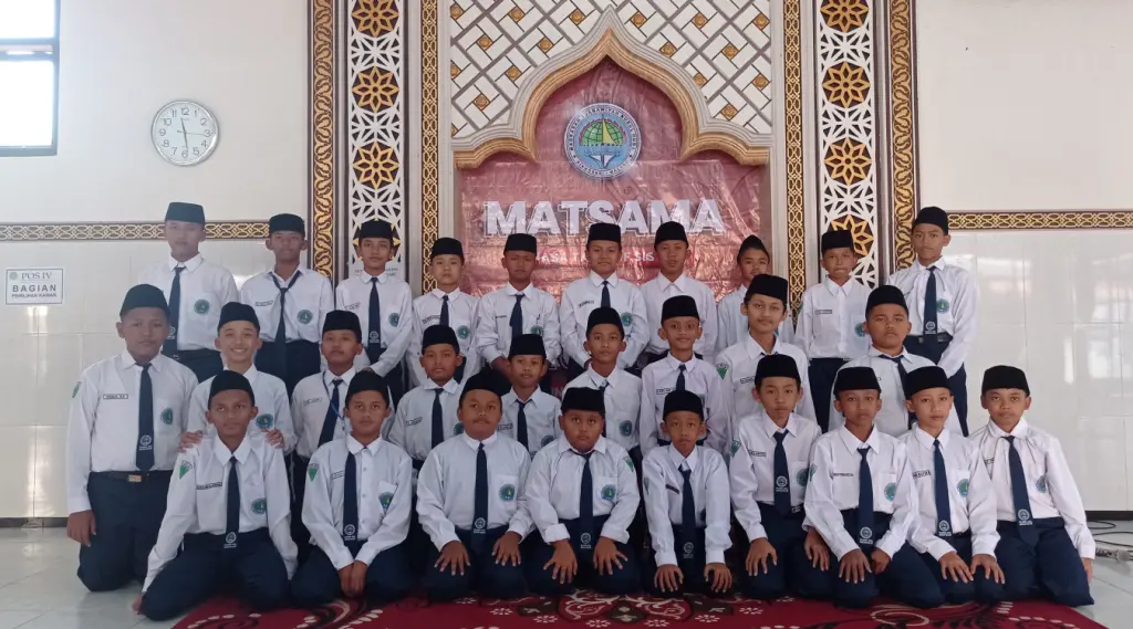 Siswa MA Plus Ma'hadul Muta'allimin